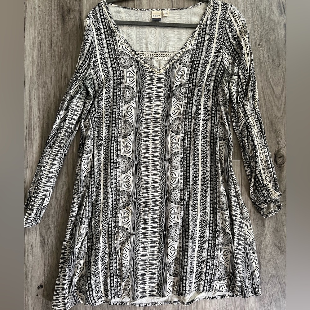 roxy black and white aztec style summer sun dress